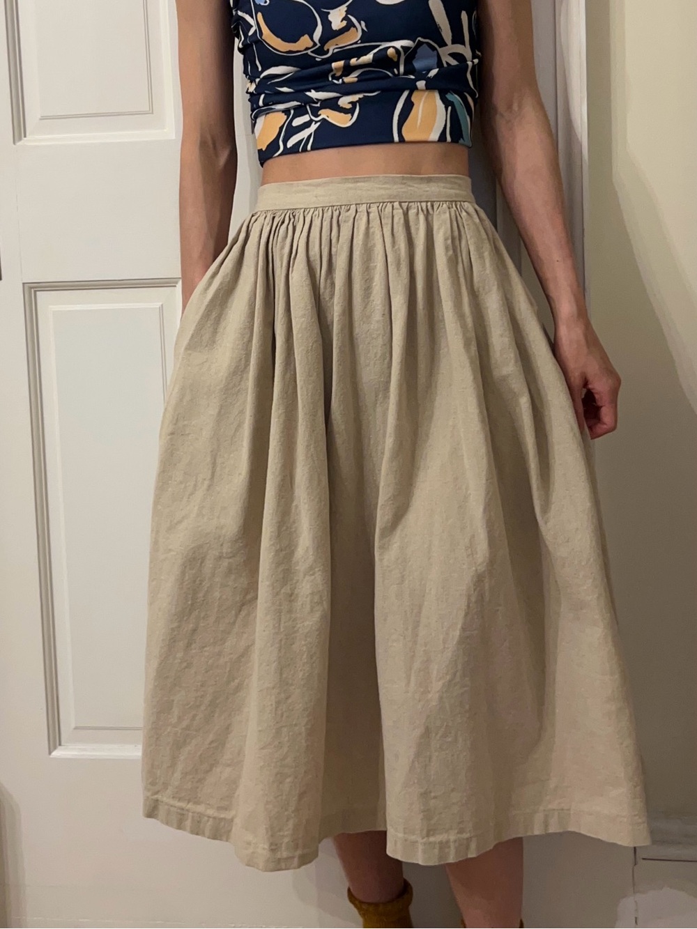 Linen midi skirt with pockets